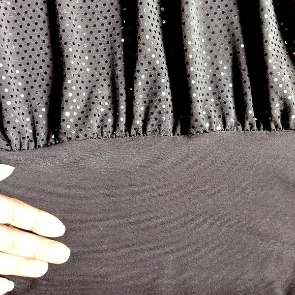 Tattoo Black Squence Top. Size Medium - Picture 2 of 7